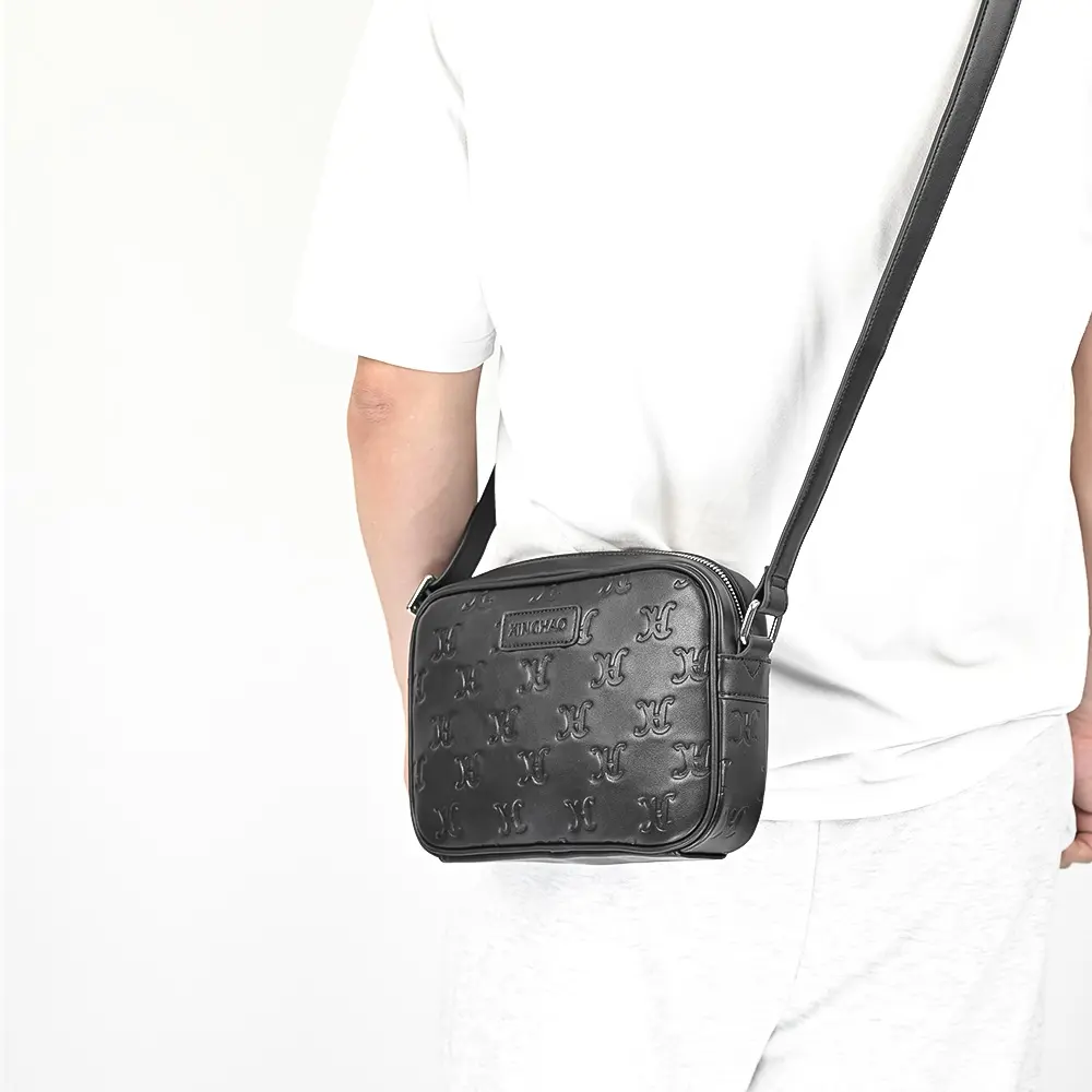 Custom Luxury Full Embossed Deboss Logo Black Vegan Leather Shoulder Crossbody Messenger Bags For Men