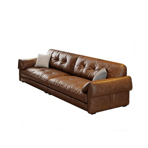 Canapé en <span class=keywords><strong>cuir</strong></span> marron de style vintage 4 places avec accoudoirs roulés et capitonnage <span class=keywords><strong>pour</strong></span> grand salon - Product Image 6