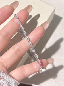 เครื่องประดับ UM เงินแท้ 925 ชุบทอง สร้อยข้อมือแบบโซ่ลายเรขาคณิต สำหรับทุกเพศ ขายส่ง บริการหล่อแบบสั่งทำ - Product Image 3