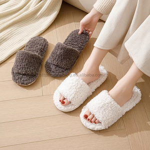Las Pantuflas Planas con Suela de PVC Más Populares para Mujer, Pantuflas con Parte Superior de Felpa, Nuevos Estilos con la Mejor Calidad de Fábrica - Product Image 2