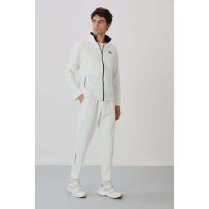 Conjunto Deportivo Ecru de Corte Estándar para Hombre Air Jones, Tela Kral Pike de Poliéster, Viscosa y Elastano, Ropa Deportiva Informal y Cómoda - Product Image 1