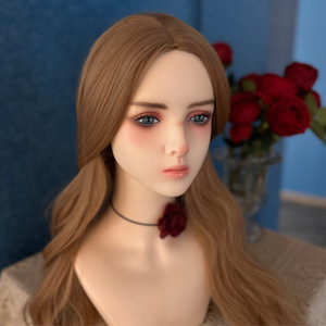 หุ่นหัวคุณภาพสูง PVC แข็งแรง สวยงาม สมจริง สำหรับโชว์สินค้าแฟชั่นหรูหรา - Product Image 3