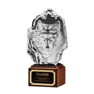Iceberg transparent modèle loup créatif base en bois cristal animal tête de loup Culture trophée artisanat concours prix