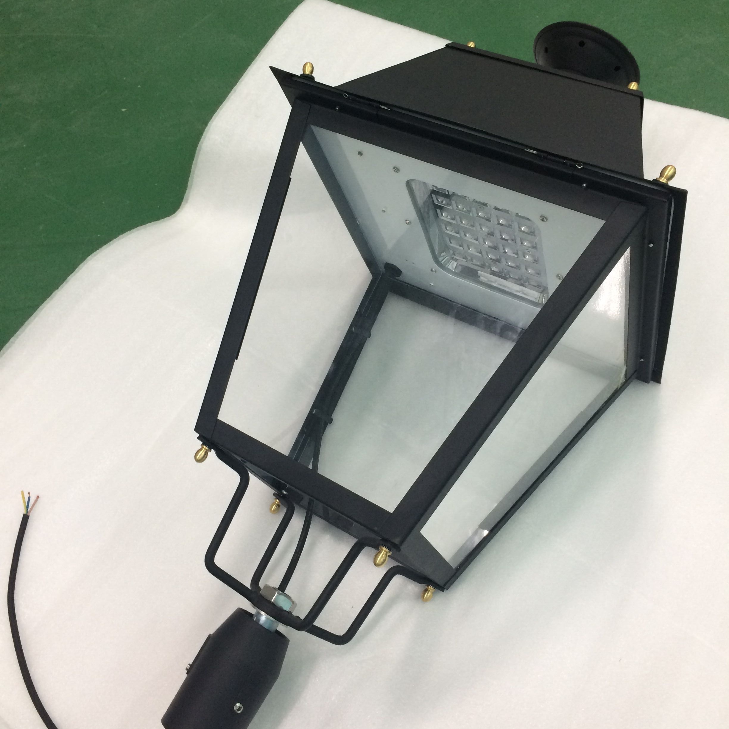 Modern Design Outdoor Post Curve Pole Landscape Road Lamp Parking Led Garden Lights for Outdoor