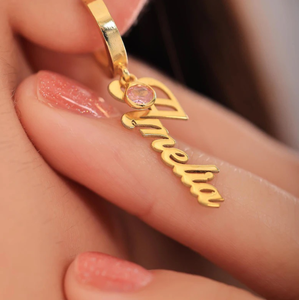 <span class=keywords><strong>Pendientes</strong></span> colgantes de nombre personalizado con piedra de nacimiento chapada en oro y plata de 18 quilates de acero inoxidable Qiuhan - Product Image 3