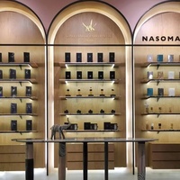 Vitrine et étagères d'exposition de parfums M&S avec éclairage LED de haute qualité |   Meubles de présentation sur mesure pour les boutiques et les magasins de détail