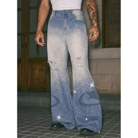 Pantalon en jean délavé et vieilli à coupe ample et jambe large, taille mi-haute, avec étiquette personnalisée, strass et détails usés, vente en gros