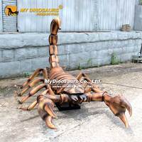 My Dino AI046 Scorpion animatronique réaliste idéal pour Halloween et les événements thématiques
