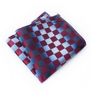 Cravates rayées avec mouchoirs de poche en gros hommes cravates et mouchoir ensemble <span class=keywords><strong>cravate</strong></span> <span class=keywords><strong>classique</strong></span> et boutons de manchette ensemble <span class=keywords><strong>Cravate</strong></span> - Product Image 3