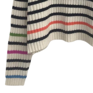 Pull court élégant en maille côtelée multicolore arc-en-ciel à col roulé pour femme – Vente en gros - Product Image 2