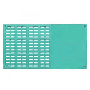 Suelo de plástico PP de 7 mm con rejilla antideslizante para granjas, para cabras, ovejas y cerdos, fabricado en China, con placa de compuesto BMC para drenaje de estiércol. - Product Image 1
