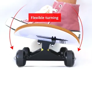 Planche à roulettes universelle JIAXIN en bois d'érable à double bascule pour adolescents, débutants et professionnels, idéale pour le <span class=keywords><strong>skate</strong></span> de rue - Fabriquée en Chine - Product Image 4