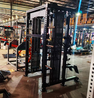 Équipement de fitness pour usage commercial en salle de sport : Cage de musculation multifonctionnelle, Machine Smith, Rack à squats