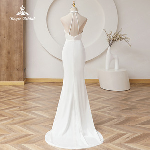 Robe de mariée sirène en satin blanc ivoire, dos nu, col halter, coupe élégante, idéale pour l'Asie du Sud-Est - Product Image 4