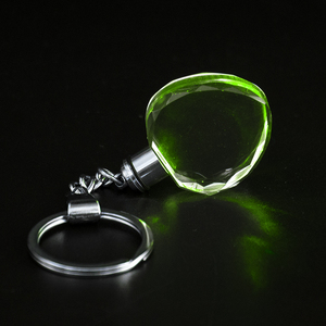 Bán Buôn Tùy Chỉnh K9 3D Pha Lê Khung Ảnh <span class=keywords><strong>Keychain</strong></span> Giá Rẻ Trái Tim Pha Lê <span class=keywords><strong>Keychain</strong></span> Cho Đám Cưới Quà Lưu Niệm - Product Image 3