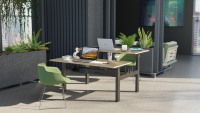 Table de bureau élévatrice verticale électrique à bon prix Table de bureau verticale à hauteur de cadre réglable Bureau de contrôle de mémoire ergonomique