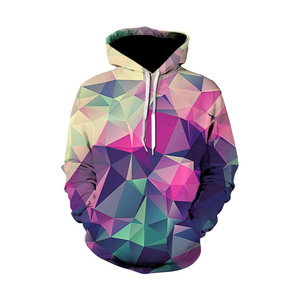 Sweat à capuche pour homme au look quotidien vibrant, conçu pour des mouvements fluides, avec un design frais et un attrait visuel décontracté et élégant. - Product Image 1
