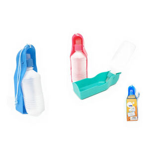 Botella de agua plegable a prueba de fugas para mascotas, tazón y comedero portátil de 300 ml para uso en movimiento. - Product Image 2