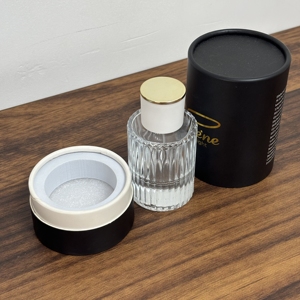 Hot Bán <span class=keywords><strong>30Ml</strong></span> Thủy Tinh Trong Suốt Chai Nước Hoa <span class=keywords><strong>50Ml</strong></span> Dọc Sọc Dày Dưới Nước Hoa Thủy Tinh Phun Biểu Tượng Tùy Chỉnh Hộp - Product Image 5