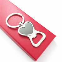 Porte-clés décapsuleur vierge en forme de cœur, gravure laser circulaire, impression de logo personnalisé, idéal pour les cadeaux promotionnels