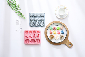 Honeycomb Bee Daisy Theme Silicone <b>Cake</b> <b>Molds</b> Food-Grade Reusable Cute Silicone Magnetic Chocolate, Candy & Ice DIY <b>Mold</b> - Product Image 6