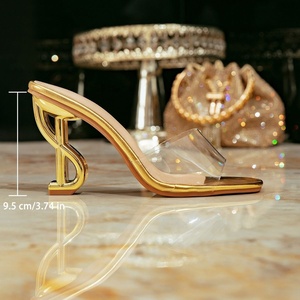 Scarpe da Donna con Tacchi Dorati e Ciabatte Trasparenti, <span class=keywords><strong>Eleganti</strong></span> e Alla Moda Pantofole con Tacco Alto dallo Stile Esotico - Product Image 5