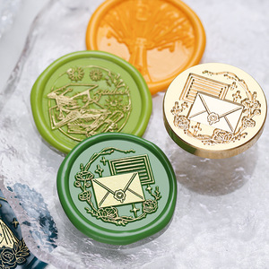 <span class=keywords><strong>Série</strong></span> de produits de <span class=keywords><strong>saison</strong></span> pour la remise des diplômes en gros : Enveloppe, Chapeau de diplômé, Uniforme de bachelier, Sceau de cire pour voyage de remise des diplômes - Product Image 3