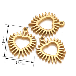Dijes de Corazón Personalizados con Logotipo Grabado, Colgante con Etiqueta, Dijes de Amor Hechos a Mano, Joyería DIY, Regalo para el Día de la Madre, Cumpleaños, Jubilación - Product Image 4