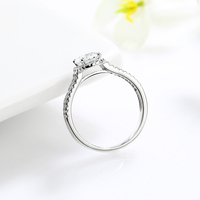 Nouveaux bijoux fins à la mode 925 bague en argent Sterling zircon cubique mariage fiançailles bague de mode pour les femmes