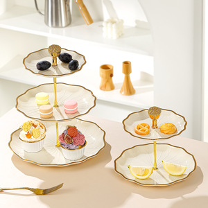 Plateau à fruits multi-niveaux en or incrusté de fleurs, design rétro de luxe léger, décoration de la maison, plateau à collations pour <span class=keywords><strong>table</strong></span> basse - Product Image 1