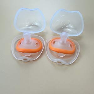 Nouvelle Collection 2025 – Essentiels pour Bébé : Sucette Anti-<span class=keywords><strong>Colique</strong></span> Ultra-Douce en Silicone Monobloc, Débit Lent, 0-36 Mois – L'Aide Préférée - Product Image 4