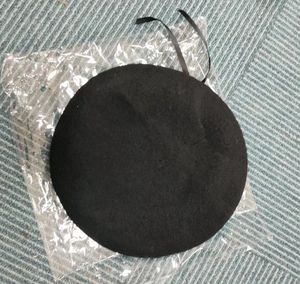 Béret en laine noir personnalisé - Product Image 2