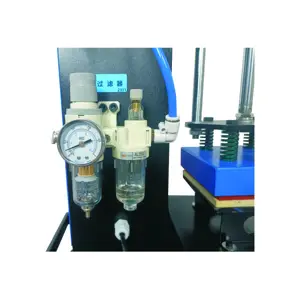 Automatische Sublimations-Polyestermaterial-Gewebedruckmaschine Einstanz Pneumatische Heißpressmaschine