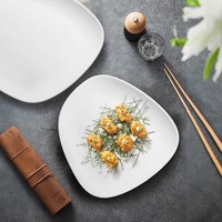 Assiettes de table en porcelaine blanche personnalisées de luxe écologiques en gros pour hôtels, restaurants, fêtes et cuisines