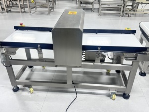 Détecteur de métaux pour aliments, petite machine, détecteur de métaux pour aliments à convoyeur, détecteur de métaux pour aliments en acier inoxydable 304 sur mesure - Product Image 3