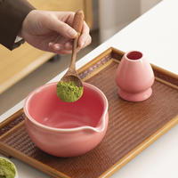 Bol à matcha artisanal en céramique jaune avec logo personnalisé, Chawan à matcha avec bec verseur, outils de préparation
