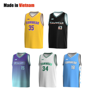 เสื้อบาสเก็ตบอลผ้าตาข่ายระบายอากาศได้ดี 100% โพลีเอสเตอร์ พิมพ์ลายแบบซับลิเมชั่น แห้งเร็ว สำหรับทีมชายหญิง ผลิตในเวียดนาม รับผลิตแบบ OEM - Product Image 1