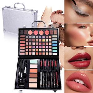 Paletas de Sombras de Ojos de Alta Pigmentación de Marca Privada al por Mayor - Elige tus Propios Colores, Set de Maquillaje con Brocha Cosmética y Brillo Labial - Product Image 3