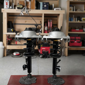 Amortisseurs à ressort de suspension avant pour <span class=keywords><strong>Audi</strong></span> Q5 A4/S4 <span class=keywords><strong>A5</strong></span>/S5 8R0413029J/8F0413029/8F0413030/8R0413030J - Product Image 5