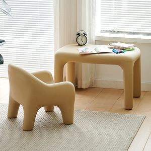 Juego de escritorios y sillas de estudio para niños de jardín de infantes nórdicos ecológicos, mesa de comedor y sillas de plástico PE multicolor para niños - Product Image 2