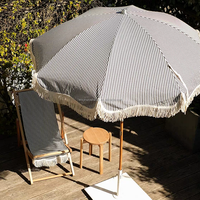 Parasols de piscine extérieure HH Vente en gros Parasols décoratifs modernes et vintage blancs Boho à glands festonnés Parasols de patio de pagode de luxe