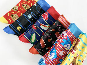 <span class=keywords><strong>2022</strong></span> nouvelle mode drôle <span class=keywords><strong>Anime</strong></span> dessin animé Hiphop planche à roulettes Tube chaussettes respirant décontracté équipage haut pour la <span class=keywords><strong>saison</strong></span> de printemps - Product Image 4