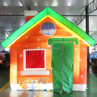 Décorations de Noël gonflables d'extérieur, maison de fête de Noël éclairée par LED et tente de festival, design de ballons colorés