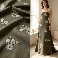 Tissu en denim polyester vert olive, broderie florale 3D vintage perlée et à sequins, tissé 260 GSM, nouveau Cheongsam chinois pour soirée
