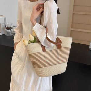 <b>Straw</b> Woven <b>Bag</b> Large Capacity Striped Women's Shoulder <b>Bag</b> For Beach Everyday Use Spring 2024 - Product Image 4