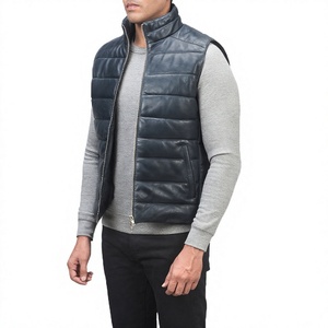 Chaleco de Cuero PU Negro para Hombre, Cuello en V, Cierre de un Botón, Casual, Sin Mangas, Resistente al Viento, Botones Dorados, Color Sólido, Invierno - Product Image 4