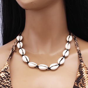 สร้อยคอเชือกถักมือจากเปลือกหอย ยืดหยุ่นได้ สีดำขาว เครื่องประดับสำหรับงานปาร์ตี้ริมชายหาด - Product Image 3