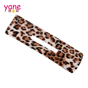 Feeon Deft Bun Hair <span class=keywords><strong>Maker</strong></span>: Clip Mágico de Tela Multicolor Elegante para Peinados Franceses y Donuts, Ecológico y Ajustable - Product Image 2