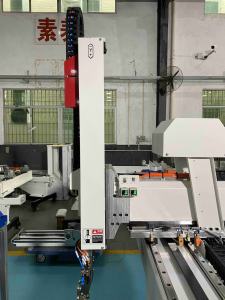 Robot à emporter cartésien RN1700WS S3 pour la manutention de palettes en plastique et de pièces automobiles - Product Image 5