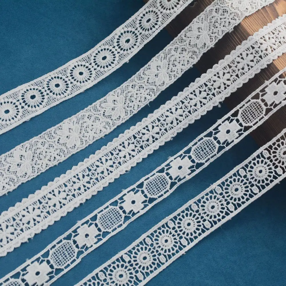 2024 hochwertiges lösbares polyester stretch weiße blumenstickerei spitzen-trim für kleid